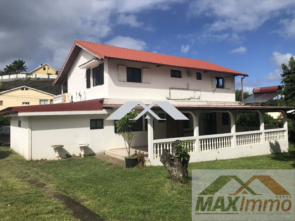 Location Maison A Saint-Joseph, villa F5/6 de 159 m² Saint-joseph