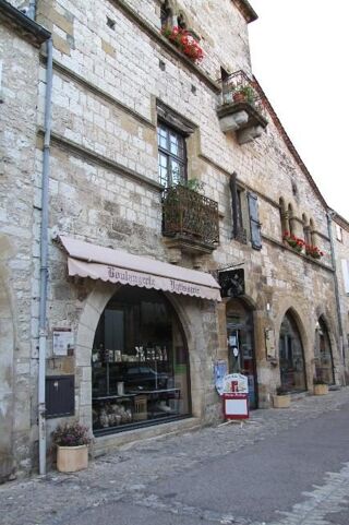  Maison à vendre 10 pièces 900 m²