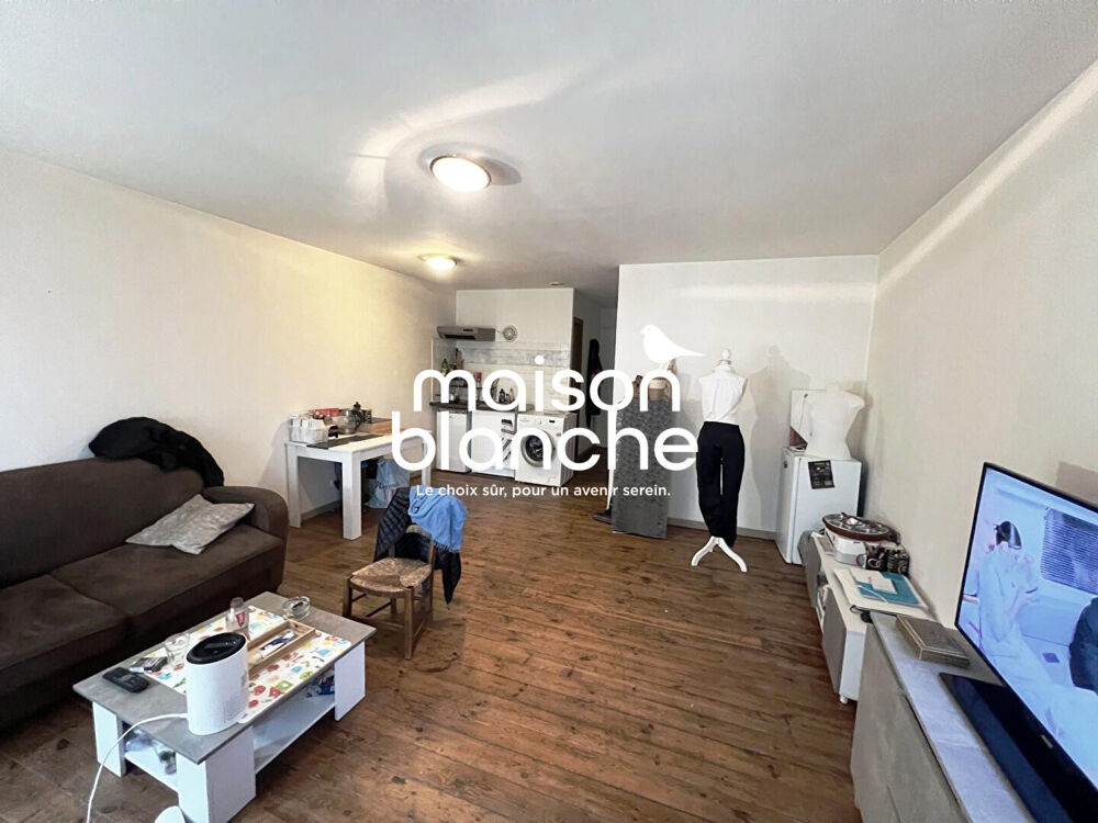 Vente Immeuble Immeuble de rapport - 7 pièces - 200 m² Saint-maixent-l'École