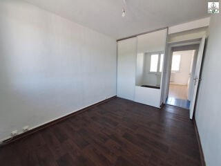  Appartement à louer 4 pièces 69 m²