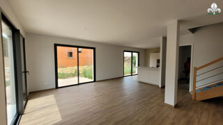  Maison à louer 5 pièces 140 m²