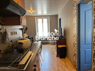  Immeuble � vendre 143 m�