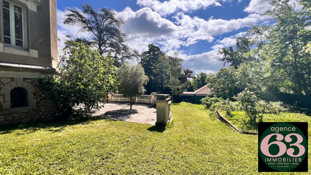 à vendre  Propriété/château Clermont-Ferrand (63000)
