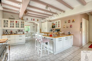  Maison à vendre 10 pièces 315 m²