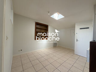  Appartement à louer 2 pièces 32 m²