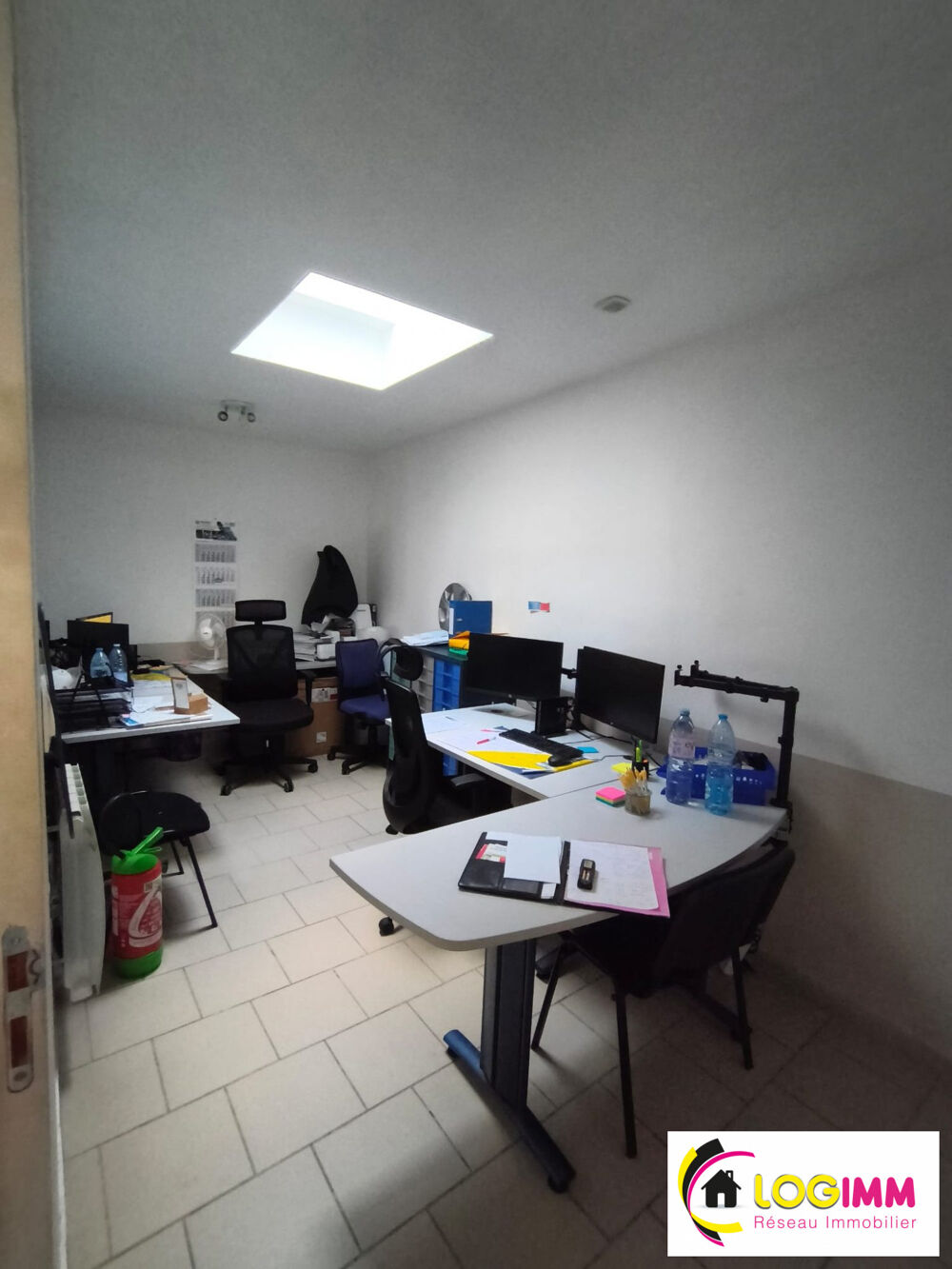 Vente Immeuble Immeuble composé d'un local Commercial et d'un T2 meublé tous Denain