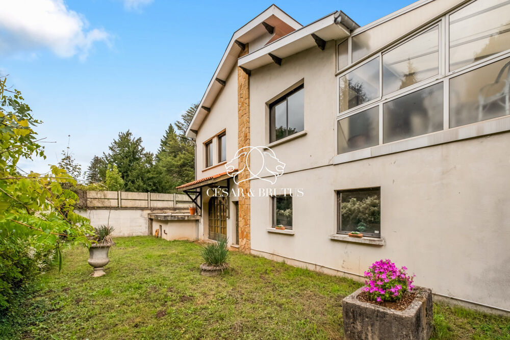 MAISON VIENNE - PROCHE CENTRE-VILLE-214m²-PARCELLE 1700m²
