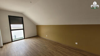  Maison à louer 5 pièces 140 m²