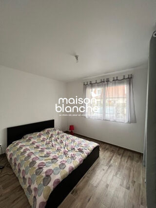  Maison à louer 6 pièces 115 m²