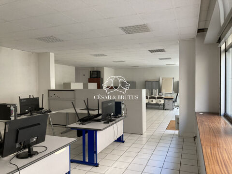 Bueaux en rez de chauss&eacute;e - coeur 6e 500000 69006 Lyon