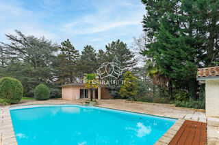  Maison à vendre 8 pièces 355 m²