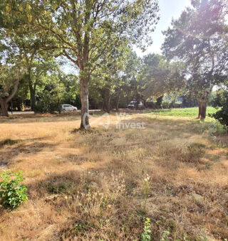  Terrain à vendre 670 m²