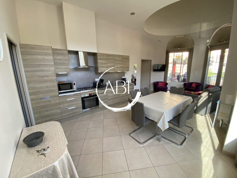 Superbe appartement 2 pièces de 55 m2, entièrement rénové