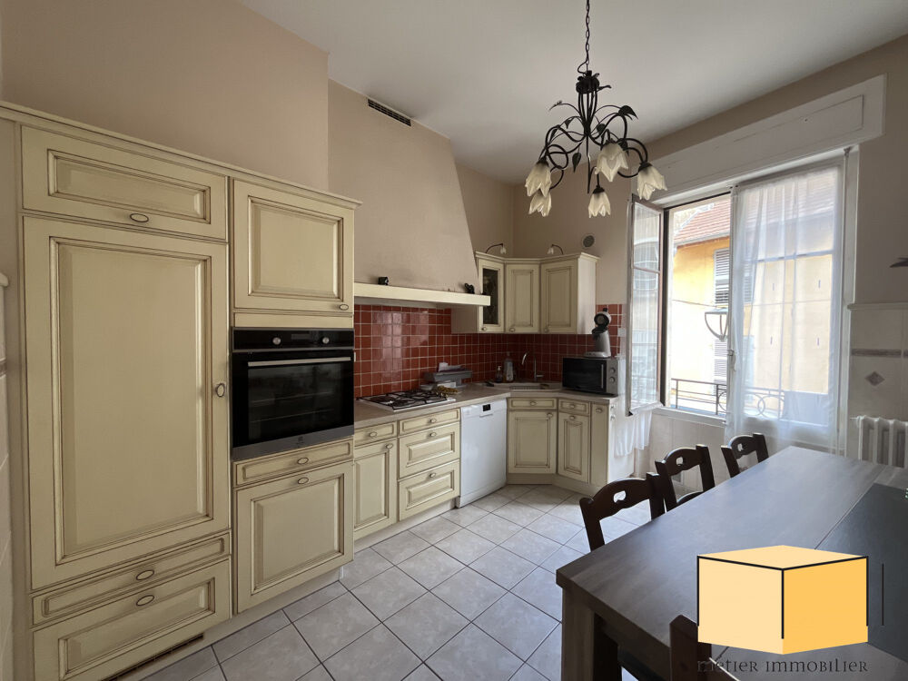 Vente Maison Maison de ville rénovée à belley 4 chambres terrasse et garag Belley