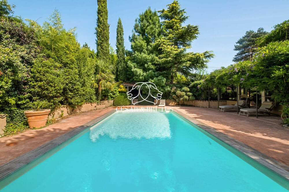 MAISON CHARLY - 8 PIECES 308m² - JARDIN SOIGNE 1909m²