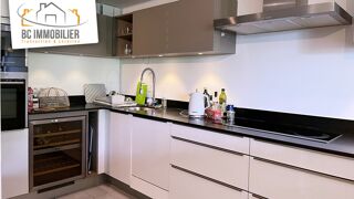 Appartement à louer 5 pièces 128 m²