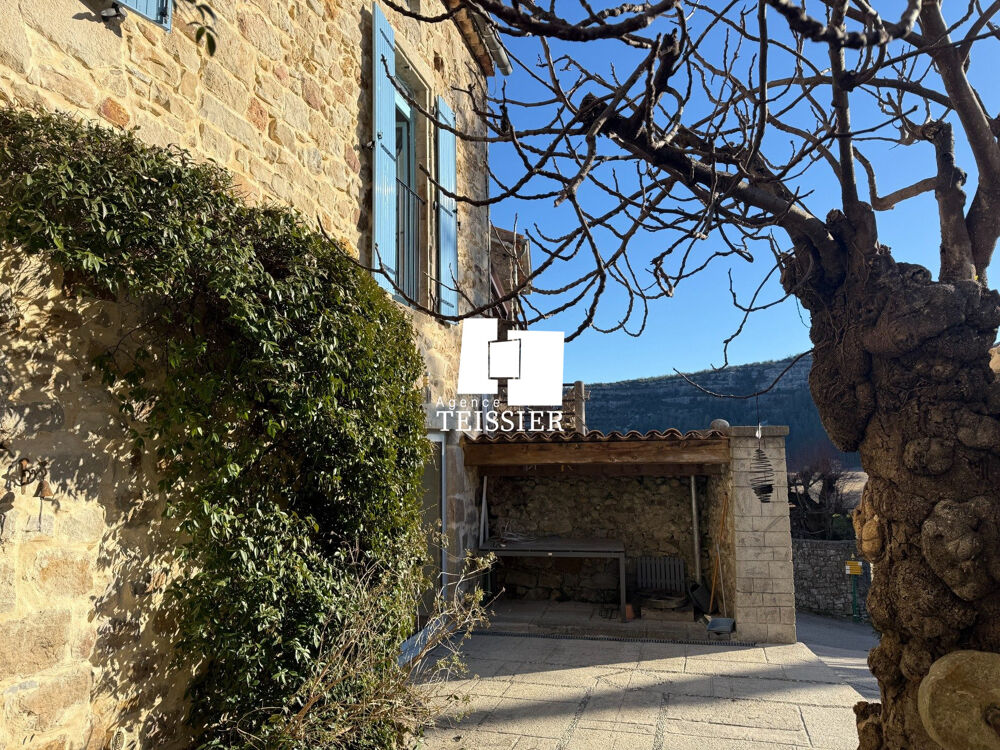 Vente Maison Ardèche sud : 07140 Les Vans, Maison de village avec cour Les vans