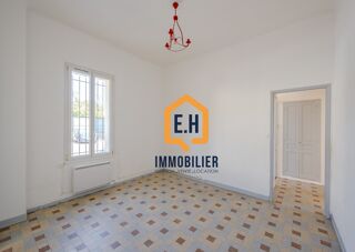  Immeuble à vendre 300 m²