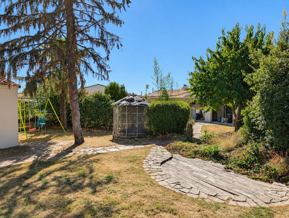 Vente Maison ÉLÉA – Charme familial, jardin plein sud et beau potentiel d Saint-sébastien-sur-loire