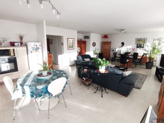  Appartement � vendre 3 pi�ces 84 m�