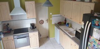  Maison à louer 6 pièces 142 m²
