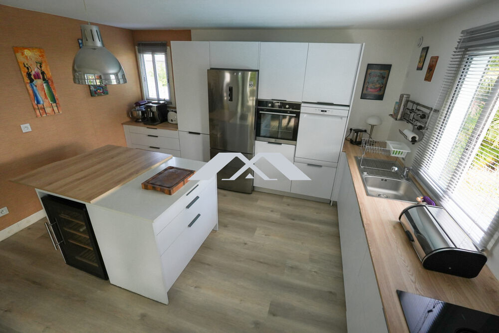 Vente Maison Villa F5 de Standing-Jardin-Piscine-Ligne des Bambous Saint-pierre