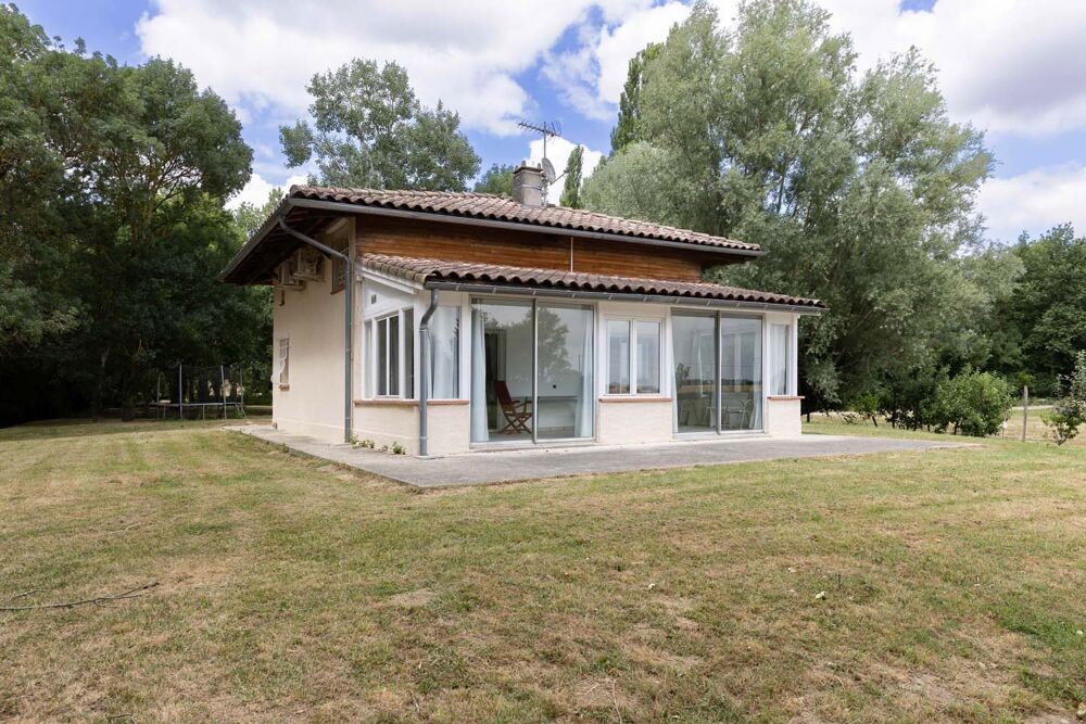 Ensemble immobilier de caractère sur environ 2 hectares au calm