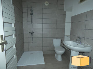  Appartement à louer 1 pièce 32 m²