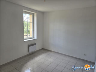 Appartement � louer 4 pi�ces 99 m� Bize-minervois