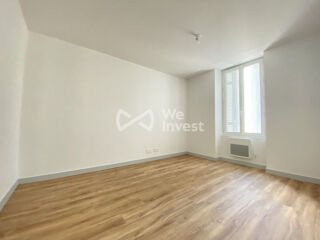  Appartement à louer 3 pièces 97 m²