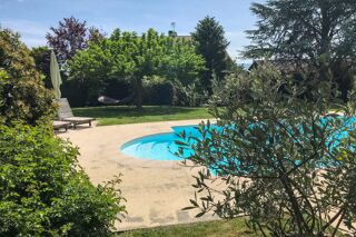  Maison  vendre 7 pices 240 m