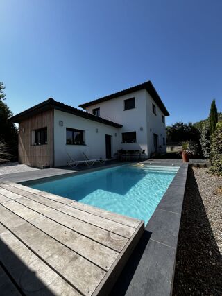  Maison à louer 6 pièces 183 m²
