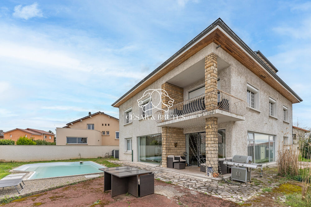 à vendre  Maison Saint-Laurent-de-Mure (69720)