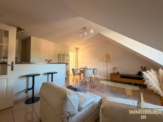  Appartement à louer 3 pièces 75 m²