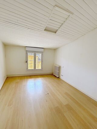  Maison à louer 4 pièces 93 m²