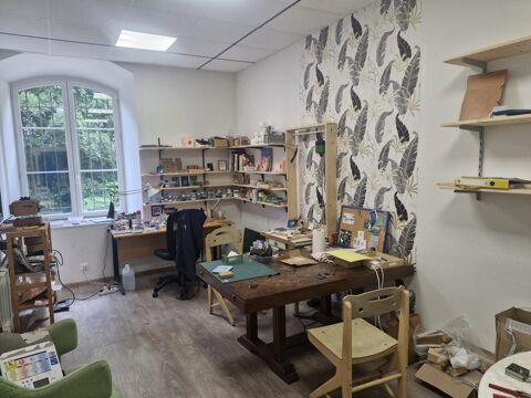 Local &agrave; usage D&eacute;p&ocirc;t avec bureaux &agrave; louer sur LIMOGES ! 600 87100 Limoges