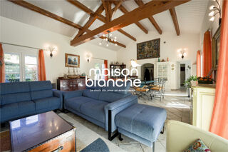  Maison � vendre 8 pi�ces 210 m�