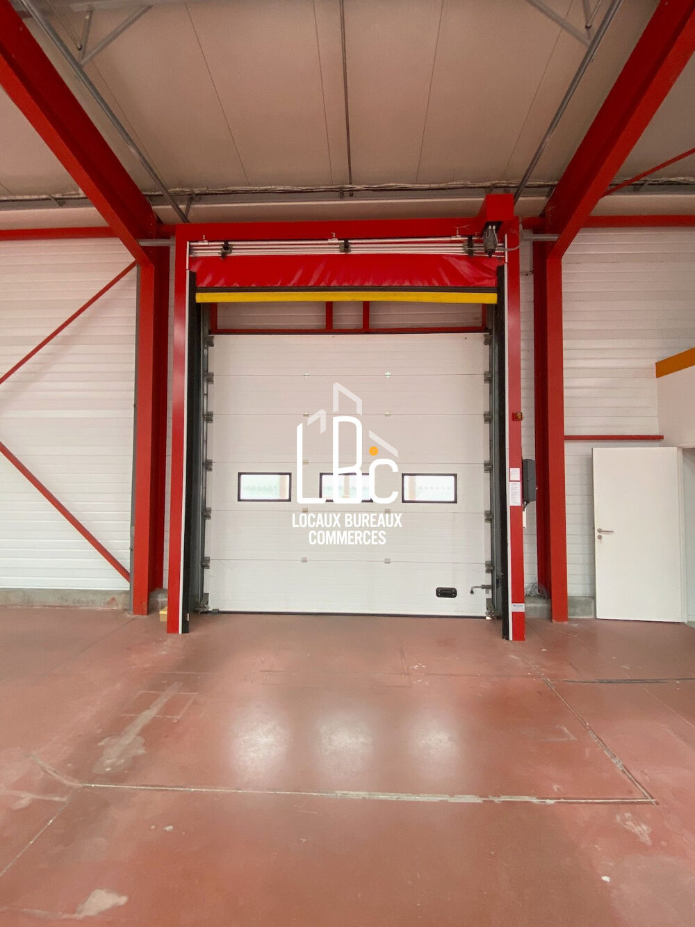  Châteaubriant - À louer local commercial 709 m² Châteaubriant