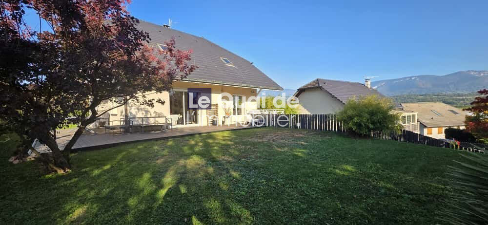 Maison 8 pièces 213 m² · à La Biolle · 213 m² · 625 000 €