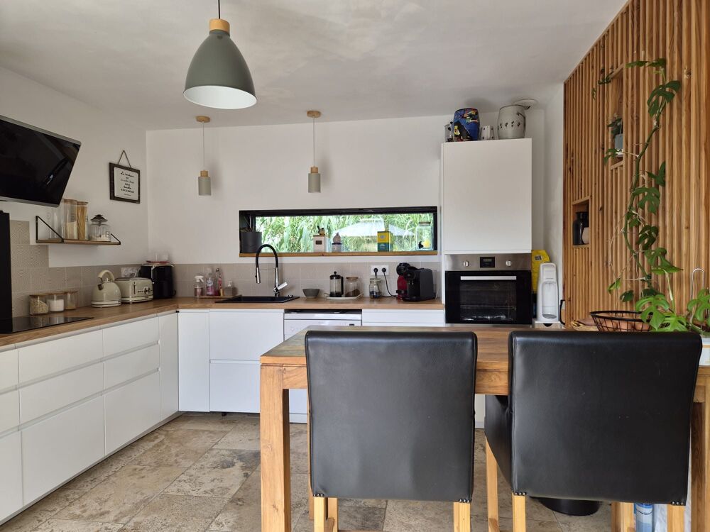 Villa(2021) de 138m² sur 963m² de terrain