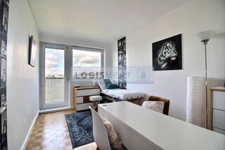  Appartement à louer 4 pièces 87 m²