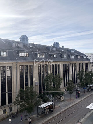  Appartement à louer 4 pièces 87 m²