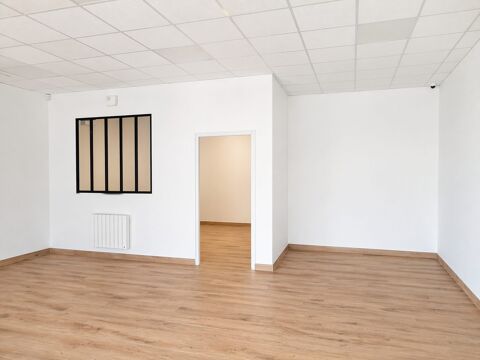   A VENDRE - LOCAL COMMERCIAL de 120 m² environ - AURAY 