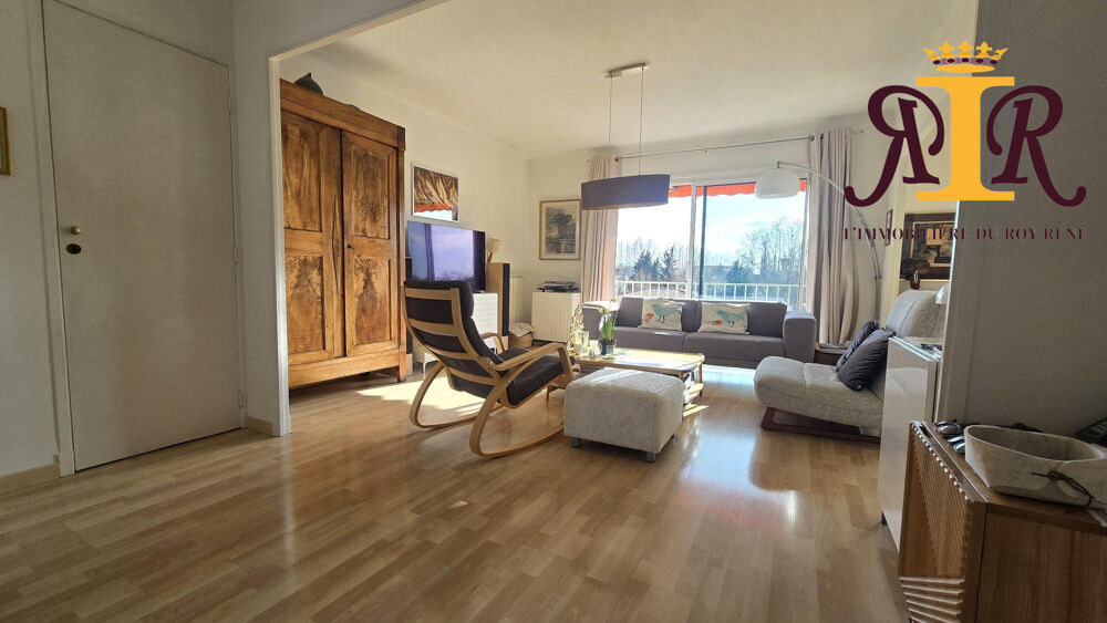 Vente Appartement BEL APPARTEMENT T4 -AUCUN TRAVAUX -CENTRE AIX AVEC GARAGE ET CAV Aix-en-provence