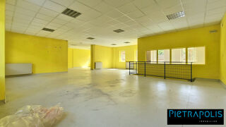  Immeuble à vendre 920 m²