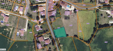   Terrain en zone constructible à Ste Sabine de Born 