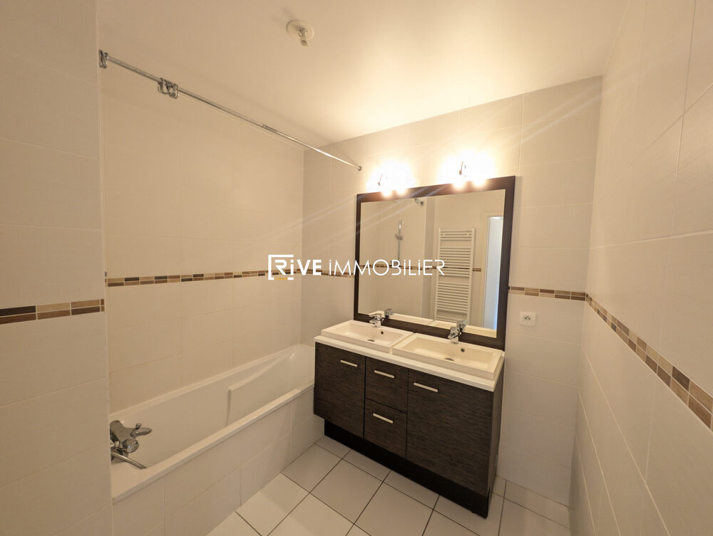 Location Appartement ARCHAMPS- T3 de 67.11 m² à 1670 € CC Archamps