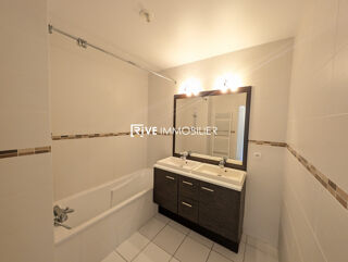  Appartement à louer 3 pièces 67 m²