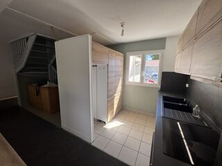  Maison à louer 4 pièces 81 m²