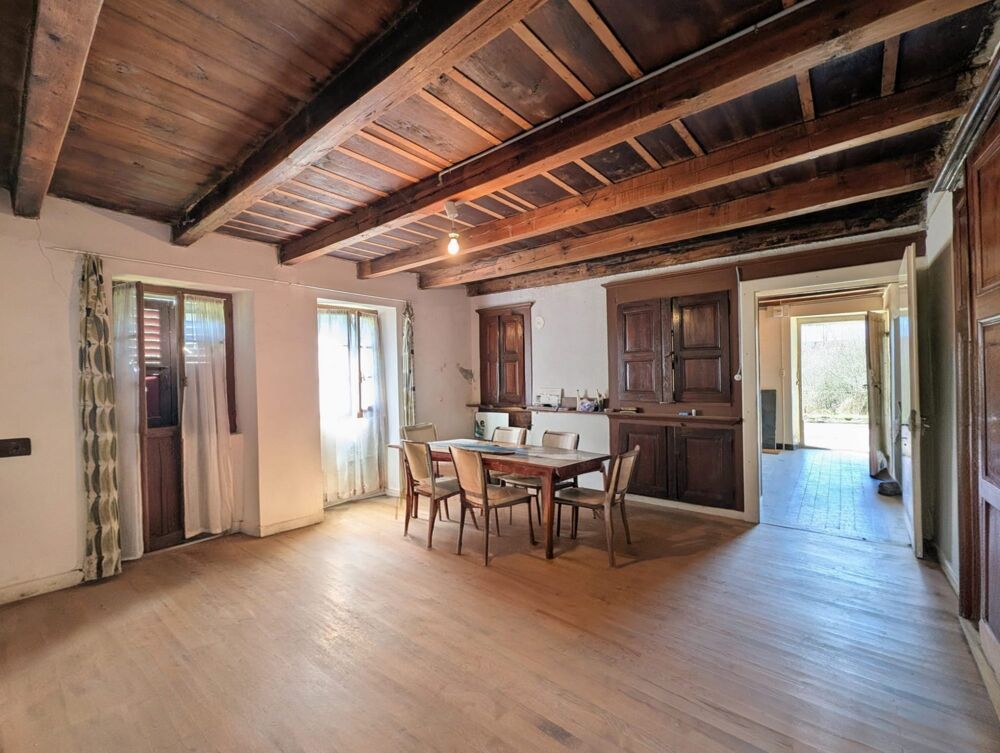 AUTHENTIQUE FERME SAVOYARDE A RENOVER - Fort potentiel -